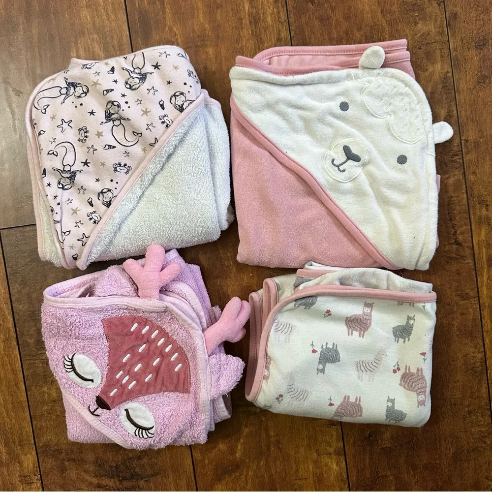 Baby Girls Pink and White Animal print Hooded Towels